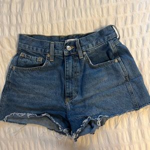 Forever 21 blue jean shorts, size 27